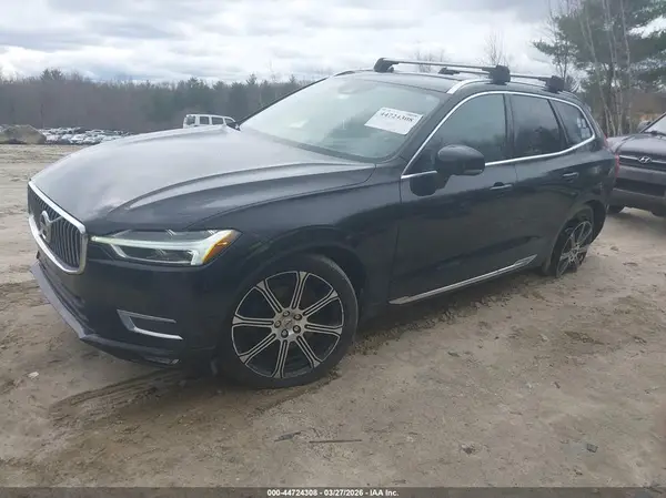 LYVA22RL9JB073587 2018 VOLVO XC60 - Image 2
