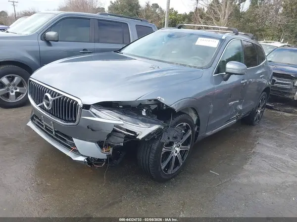 LYVA22RLXJB083190 2018 VOLVO XC60 - Image 2