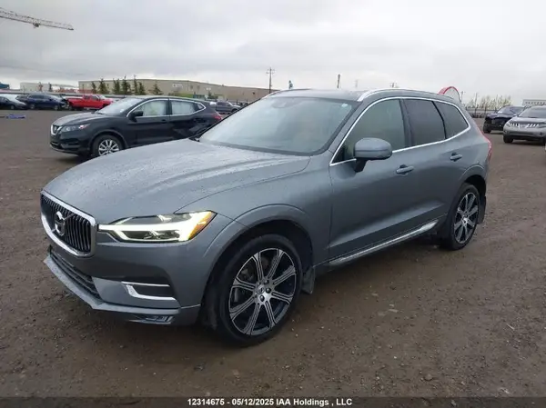 LYVA22RLXMB729820 2021 VOLVO XC60 - Image 2