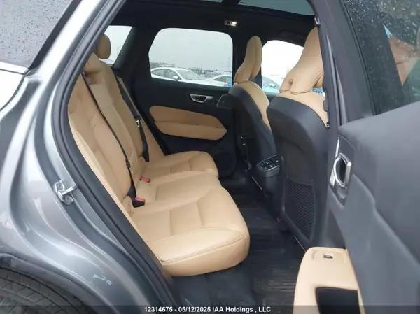LYVA22RLXMB729820 2021 VOLVO XC60 - Image 8