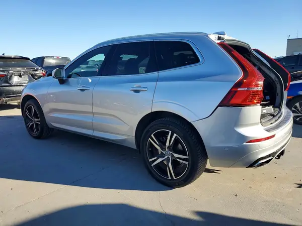 LYVA22RM3JB100937 2018 VOLVO XC60 - Image 2