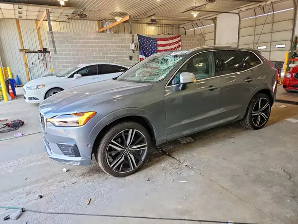 LYVA22RM5KB274414 2019 VOLVO XC60 - Image 1