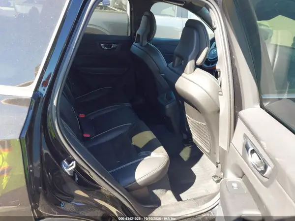 LYVA22RM8JB106488 2018 VOLVO XC60 - Image 8