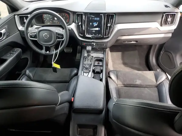 LYVA22RM8JB110685 2018 VOLVO XC60 - Image 8