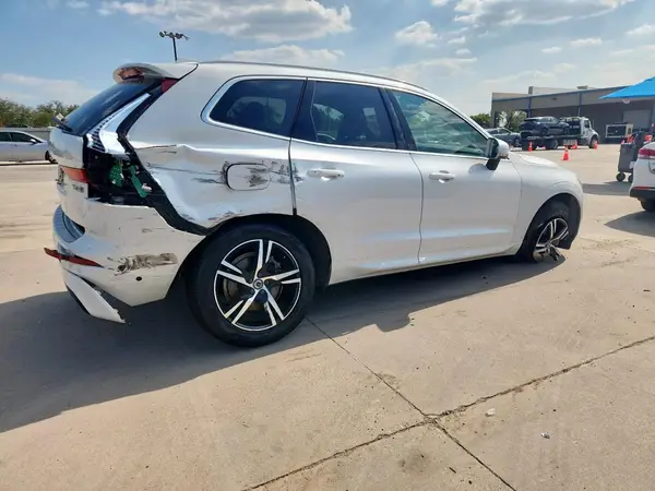 2018 VOLVO XC60 COPART lot 83844395 auction photo 3
