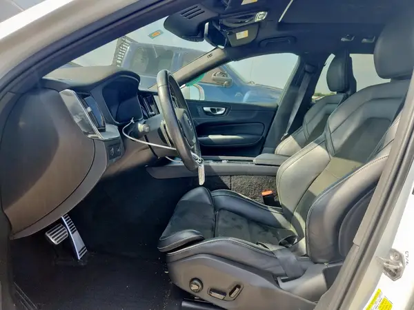 2018 VOLVO XC60 COPART lot 83844395 auction photo 7