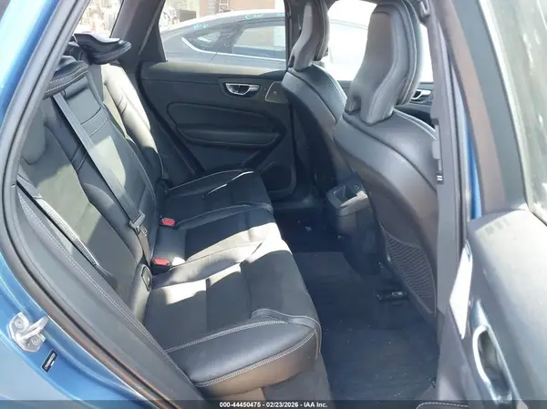 LYVA22RM9KB223224 2019 VOLVO XC60 - Image 8