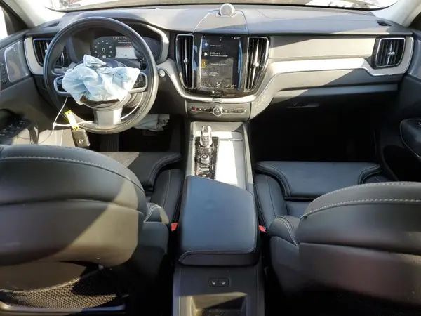 LYVBR0DL0JB101983 2018 VOLVO XC60 - Image 8