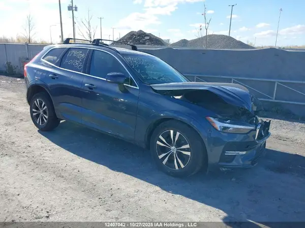 LYVL12RK6NB012870 2022 VOLVO XC60 - Image 1