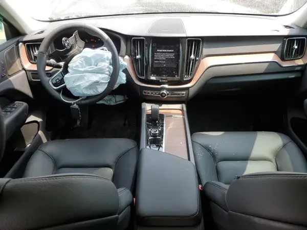 LYVL12RL0RB809078 2024 VOLVO XC60 - Image 8