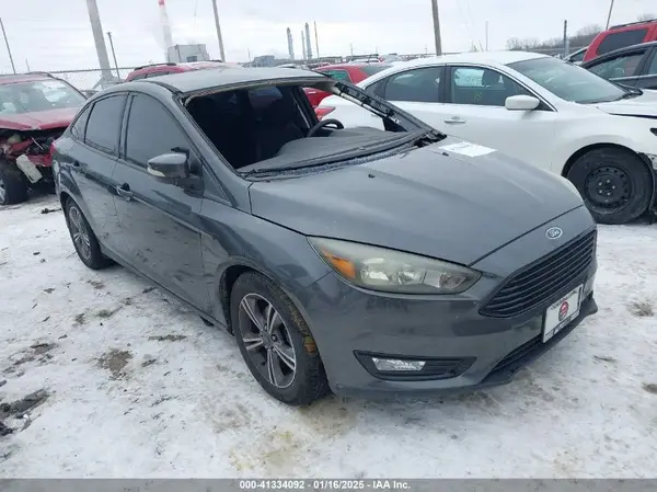 MVIN41334092 2016 FORD FOCUS - Image 1
