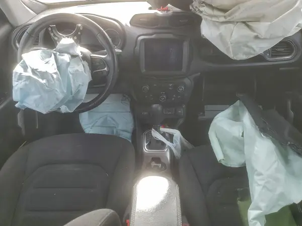 N53201 2022 JEEP RENEGADE - Image 8