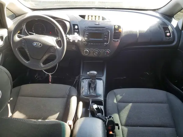 NAFK5A87H5683414 2017 KIA FORTE - Image 8
