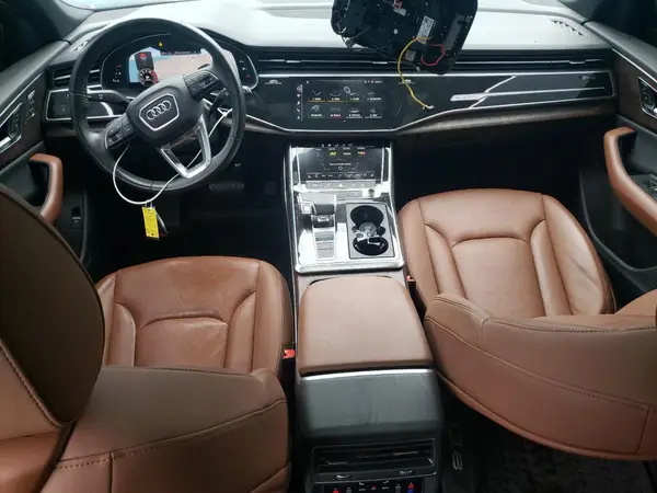 NJ1535E 2020 AUDI Q8 - Image 8