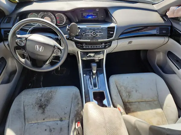NJ1936E 2016 HONDA ACCORD - Image 8
