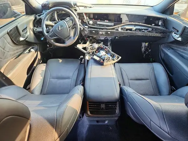 OLDLOT94854485 2022 LEXUS LS - Image 8