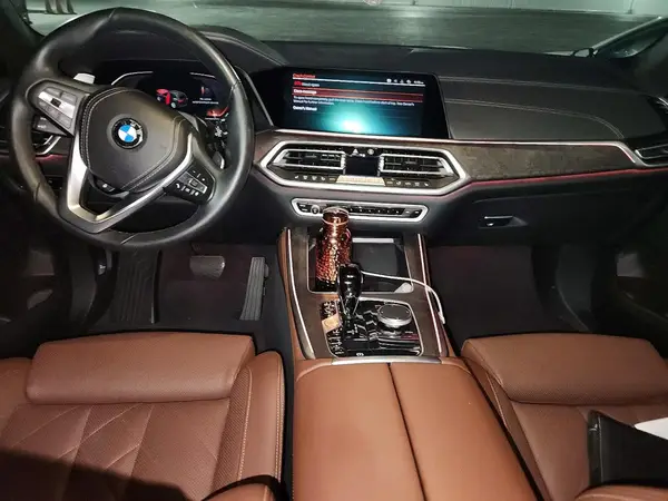 P49425 2023 BMW X5 - Image 8