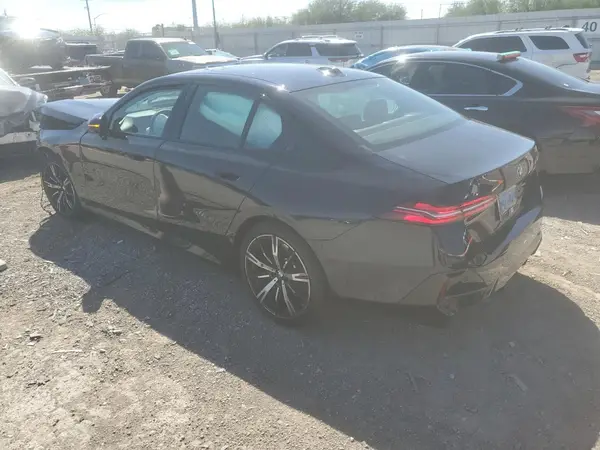 R15139 2024 BMW 5ER - Image 2