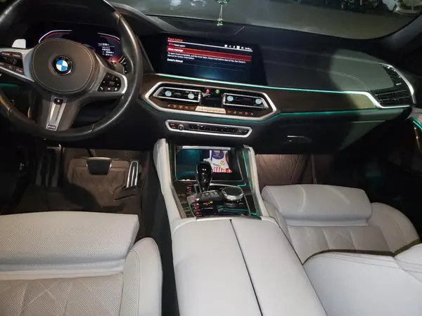R65232 2023 BMW X6 - Image 8