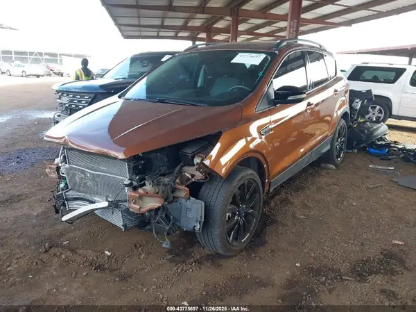 RFWALLOUTLOOKC 2017 FORD ESCAPE - Image 2