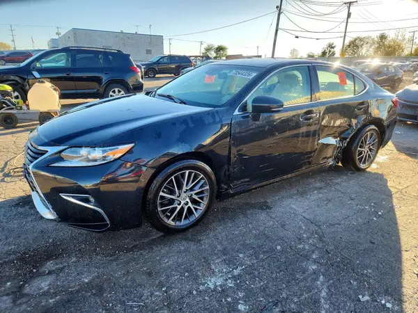 S8ABK1GG8JU100731 2018 LEXUS ES - Image 1
