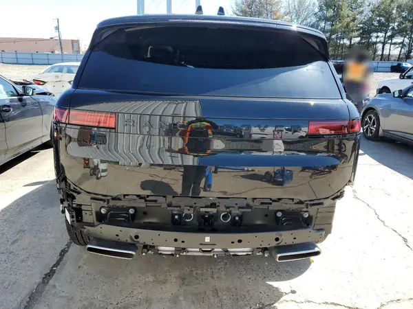 2024 LAND ROVER RANGE ROVER auction photo 6