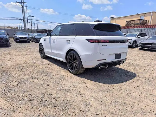SAL1L9FUXTA623515 2026 LAND ROVER RANGE ROVER SPORT - Image 2
