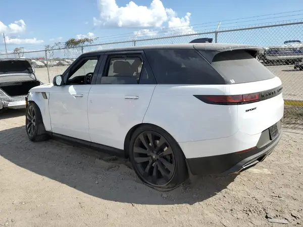 SAL1P9EU1RA400858 2024 LAND ROVER RANGE ROVER - Image 2