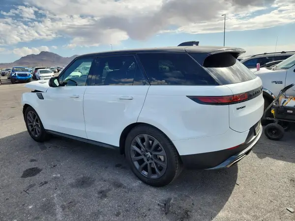 SAL1P9EU3RA174175 2024 LAND ROVER RANGE ROVER - Image 2