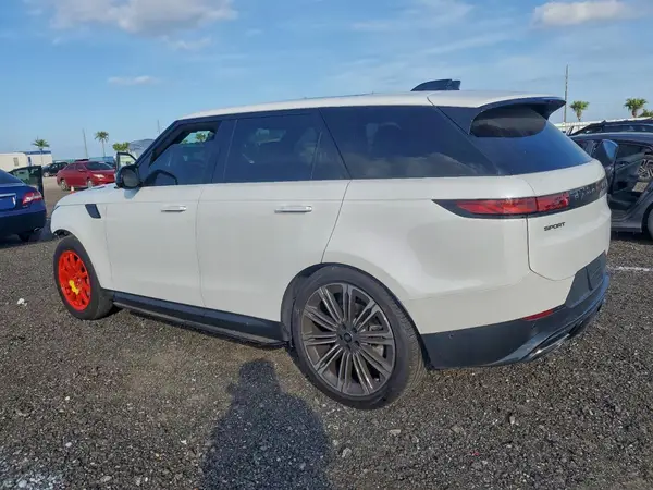 SAL1P9EU3RA196242 2024 LAND ROVER RANGE ROVER SPORT - Image 2