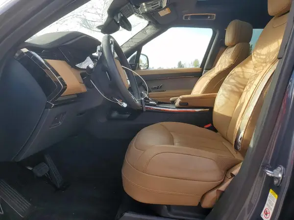 2025 LAND ROVER RANGE ROVER auction photo 7