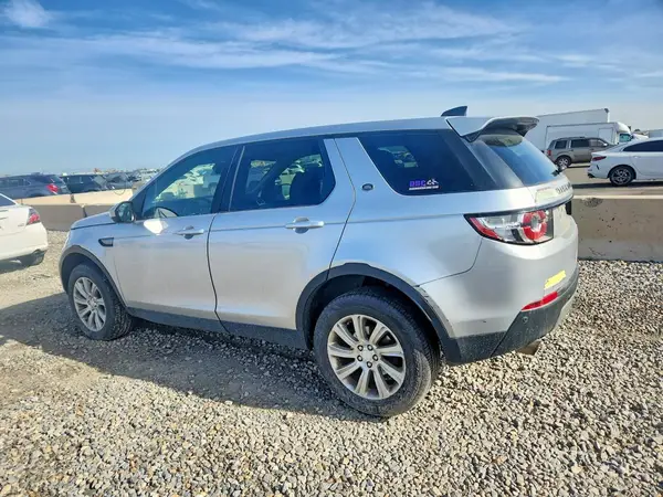 SALCP2BG0HH653285 2017 LAND ROVER DISCOVERY - Image 2