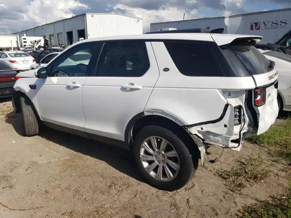 SALCP2BG0HH671558 2017 LAND ROVER DISCOVERY - Image 2
