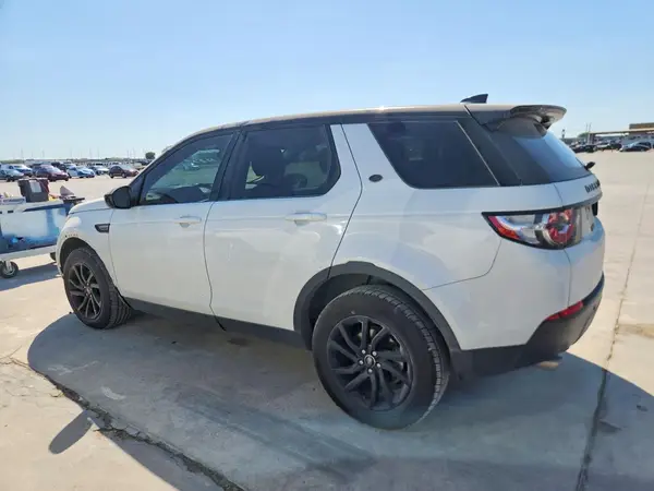 SALCP2BG0HH687355 2017 LAND ROVER DISCOVERY - Image 2