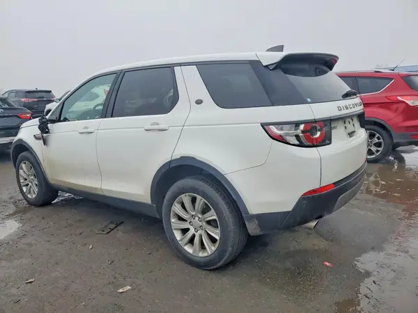 SALCP2BG0HH695844 2017 LAND ROVER DISCOVERY - Image 2