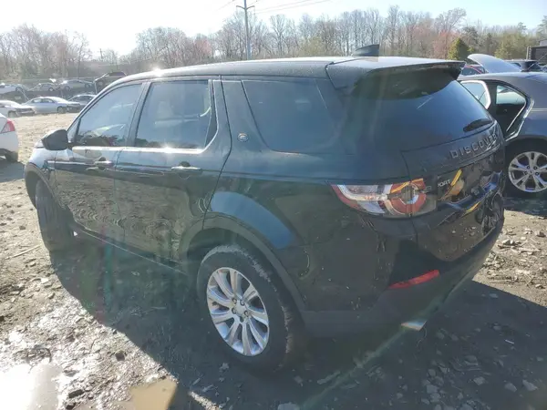 SALCP2BG2HH647228 2017 LAND ROVER DISCOVERY - Image 2