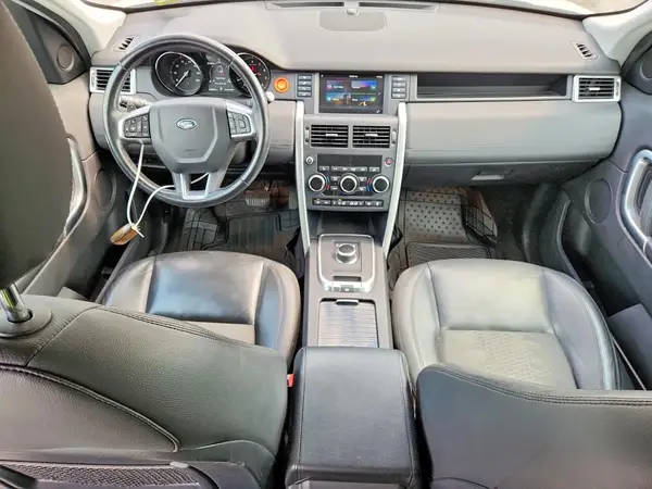 SALCP2BG2HH665048 2017 LAND ROVER DISCOVERY - Image 8