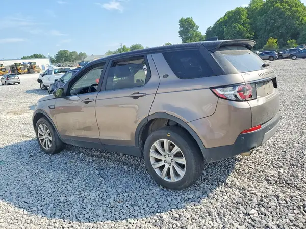 SALCP2BG2HH667771 2017 LAND ROVER DISCOVERY - Image 2