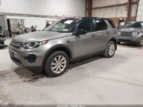 SALCP2BG5HH639219 2017 LAND ROVER DISCOVERY SPORT - Image 2