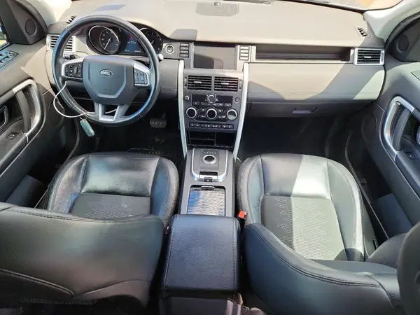 SALCP2BG5HH651015 2017 LAND ROVER DISCOVERY - Image 8
