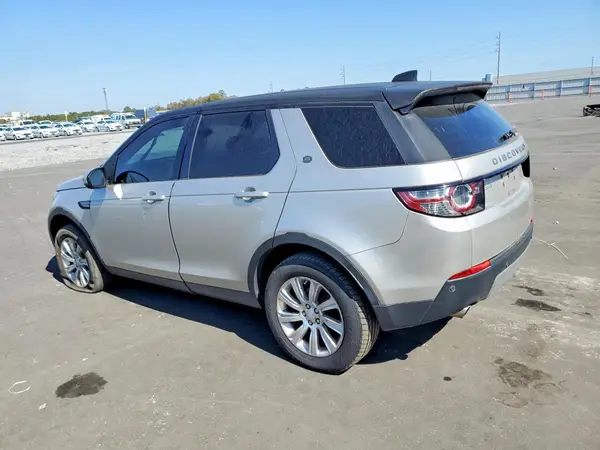 SALCP2BG5HH656442 2017 LAND ROVER DISCOVERY - Image 2