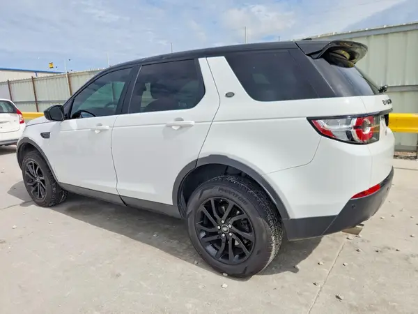 SALCP2BG8HH679746 2017 LAND ROVER DISCOVERY - Image 2