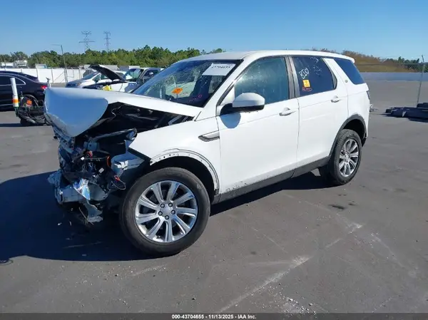 SALCP2RX2JH747714 2018 LAND ROVER DISCOVERY SPORT - Image 2