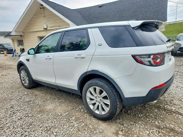 SALCP2RX3JH726709 2018 LAND ROVER DISCOVERY - Image 2