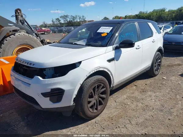 SALCP2RX4JH744300 2018 LAND ROVER DISCOVERY SPORT - Image 2