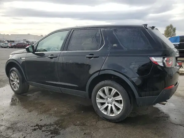 SALCP2RX4JH747911 2018 LAND ROVER DISCOVERY - Image 2