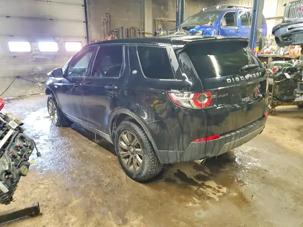 SALCP2RX8JH726317 2018 LAND ROVER DISCOVERY - Image 2