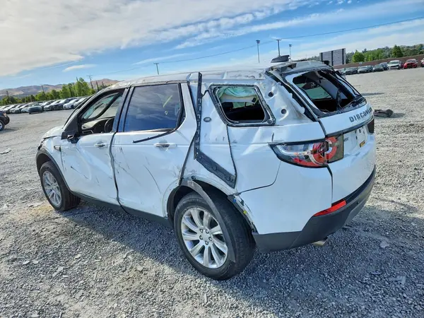 SALCP2RX9JH768849 2018 LAND ROVER DISCOVERY - Image 2