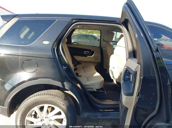 SALCR2BG1HH687617 2017 LAND ROVER DISCOVERY SPORT - Image 8