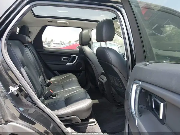 SALCR2BG2HH637051 2017 LAND ROVER DISCOVERY SPORT - Image 8